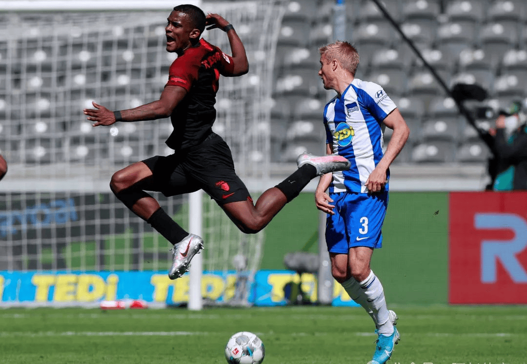 皇冠体育-柏林赫塔球员集体合影，展现团结力量(柏林联合和柏林赫塔的关系)