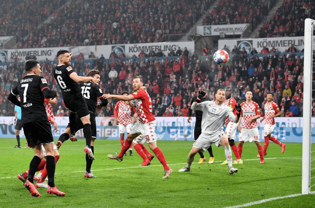 弗赖堡球员受伤情况引发关注，对球队影响较大